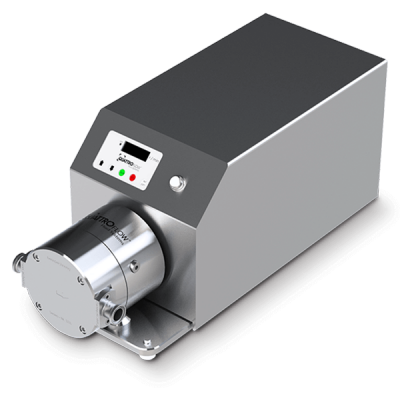 Multi-Use-Membranpumpe mit einem Pumpenkopf aus Metall